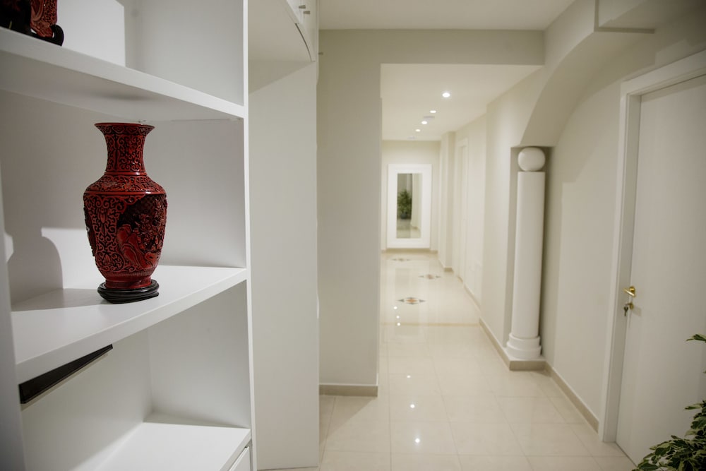 Sorrento Resart Suite 13