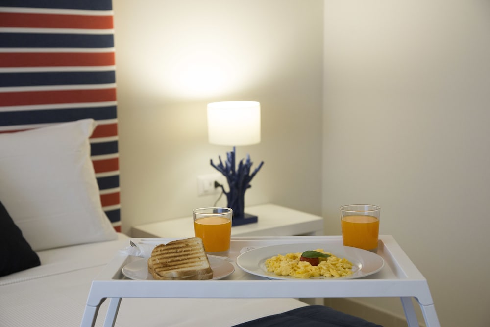 Sorrento Resart Suite 12