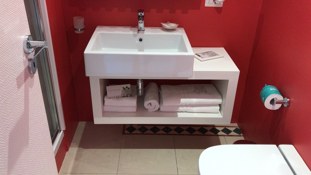 Sorrento Resart Suite 9