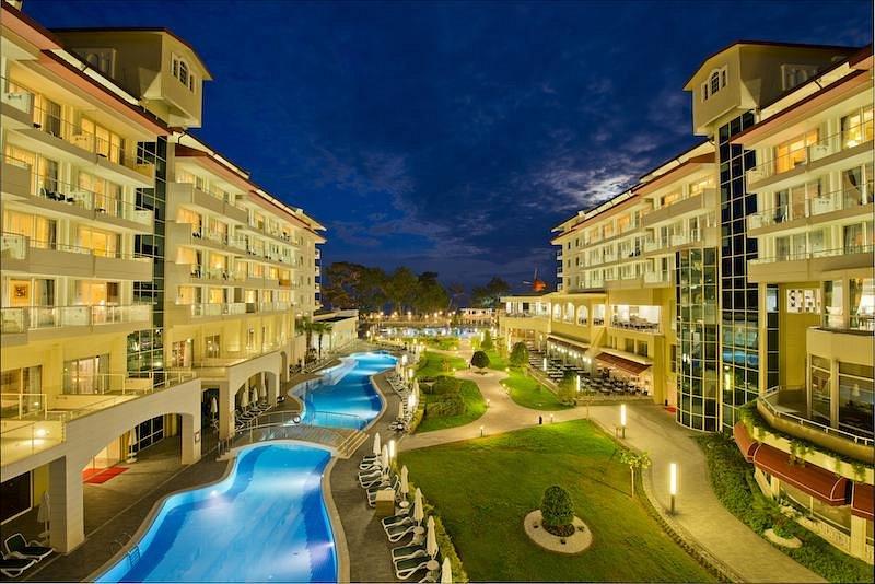 Akra Kemer 1