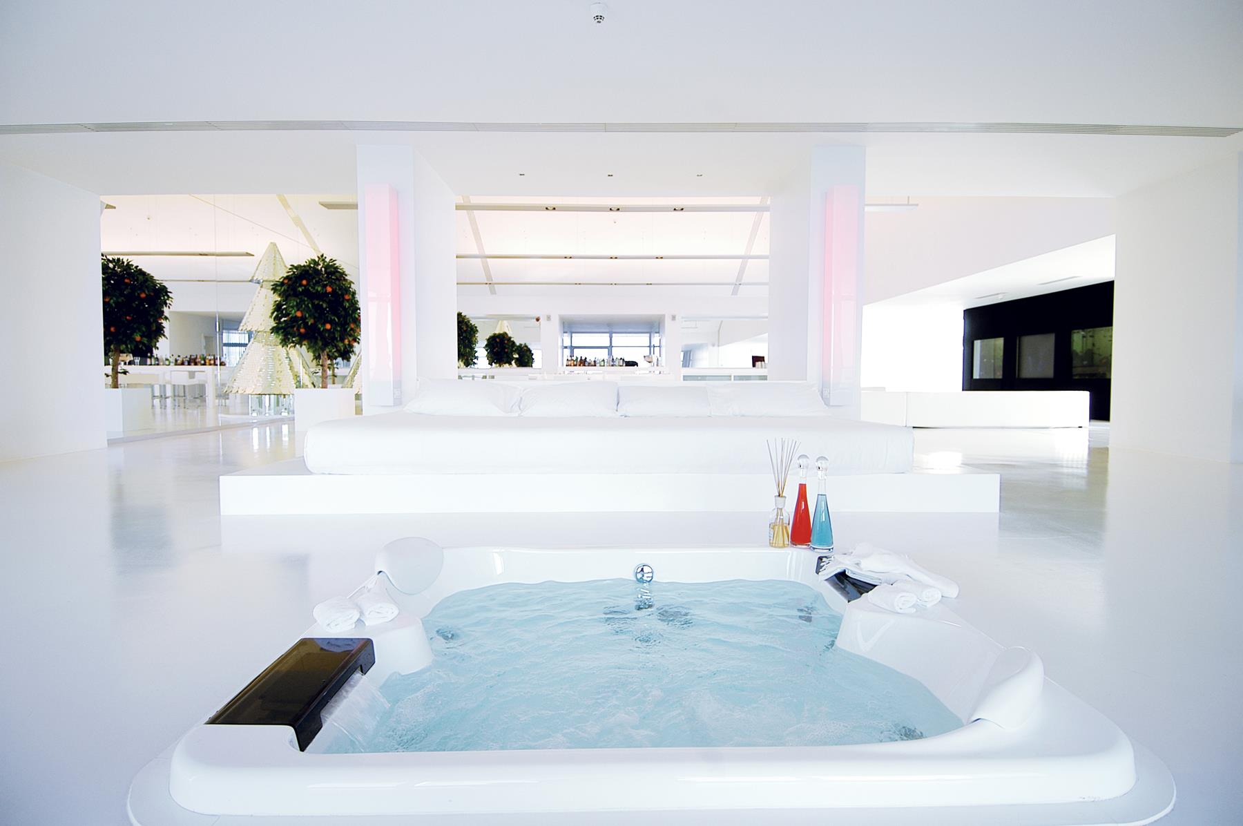 Hotel SU 24