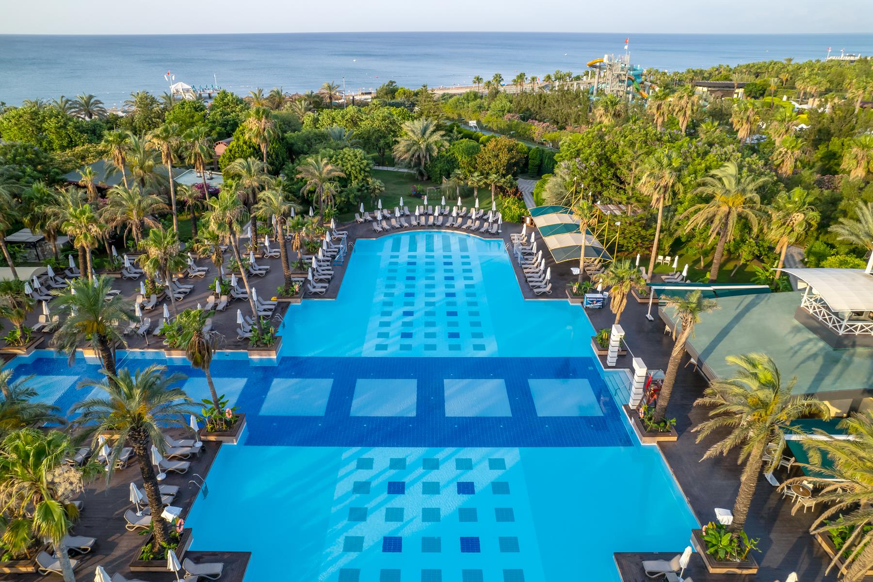 Concorde De Luxe Resort 3