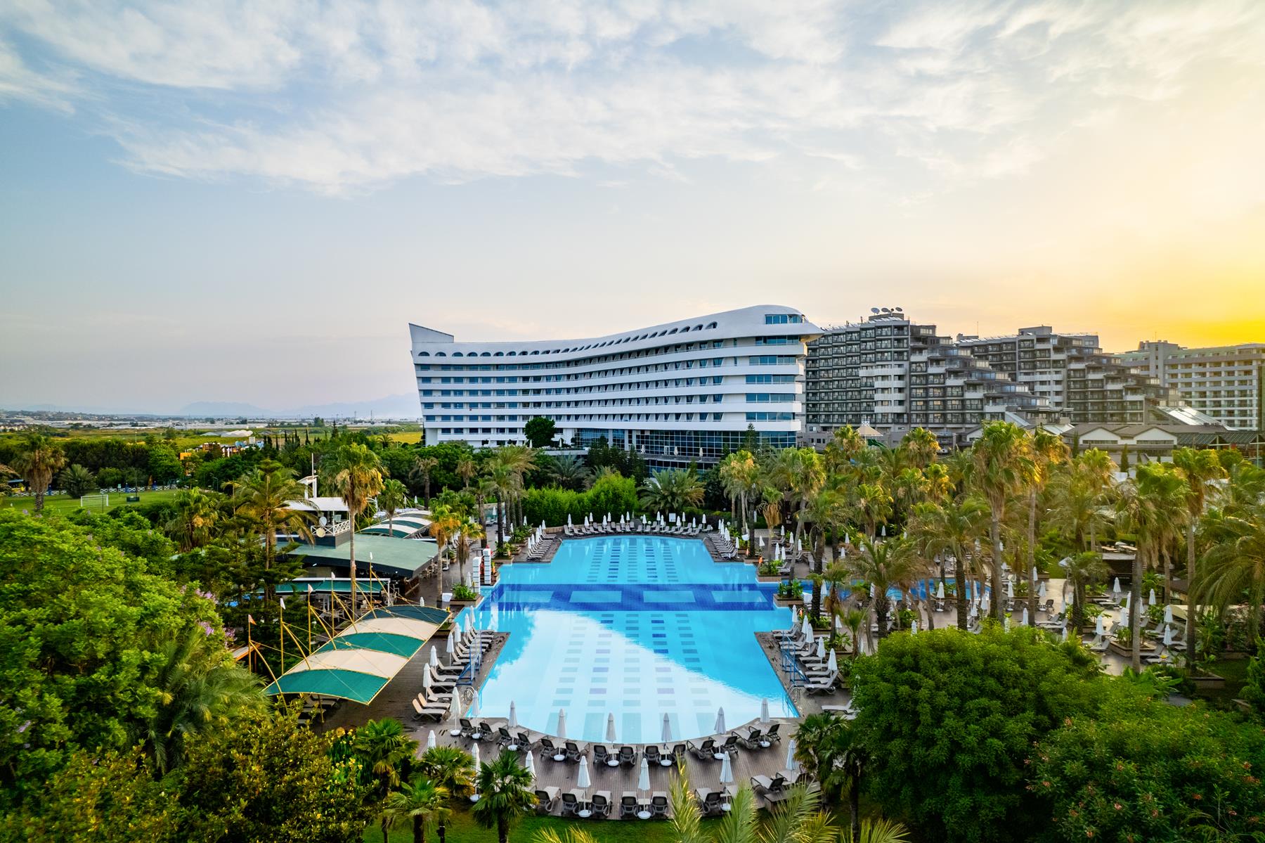 Concorde De Luxe Resort 5