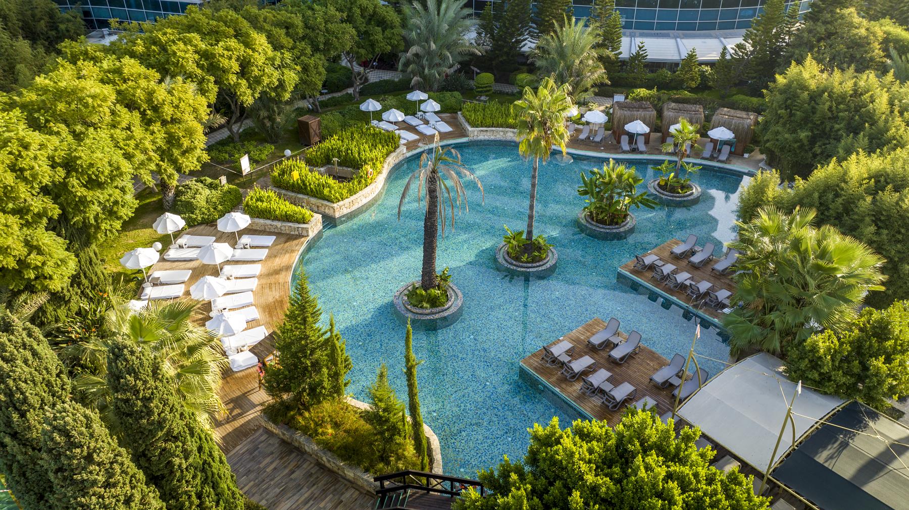 Concorde De Luxe Resort 11