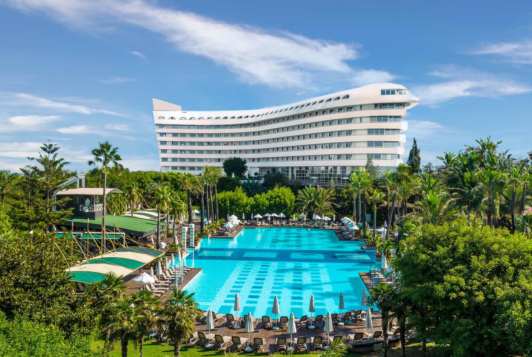 Concorde De Luxe Resort 1