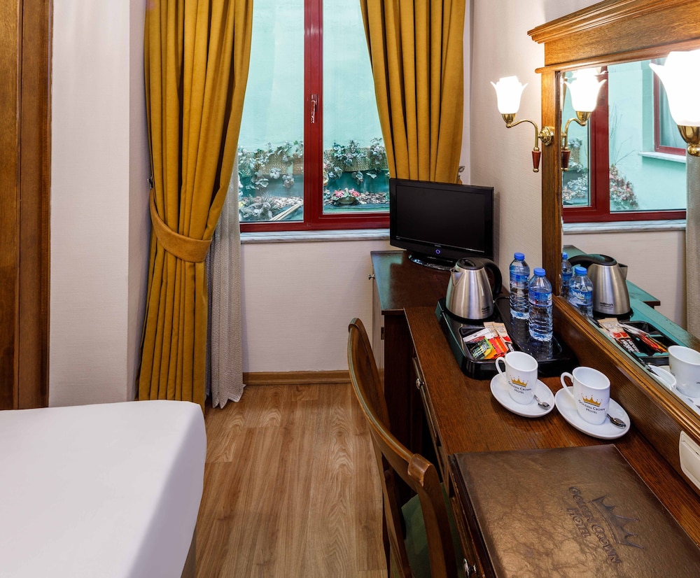 Golden Crown Hotel 20