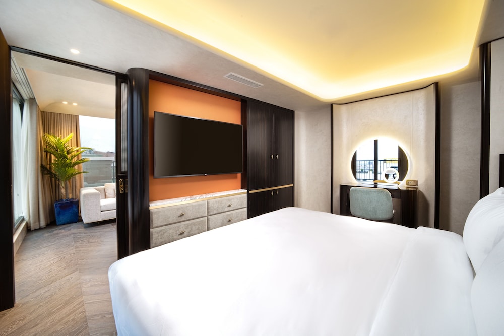 Bentley Hotel Bosphorus 14