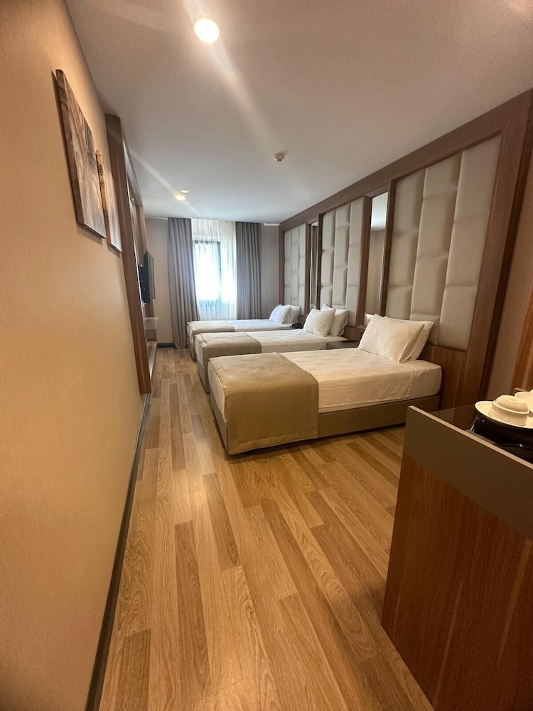 Four Sides Lion Hotel Taksim 20