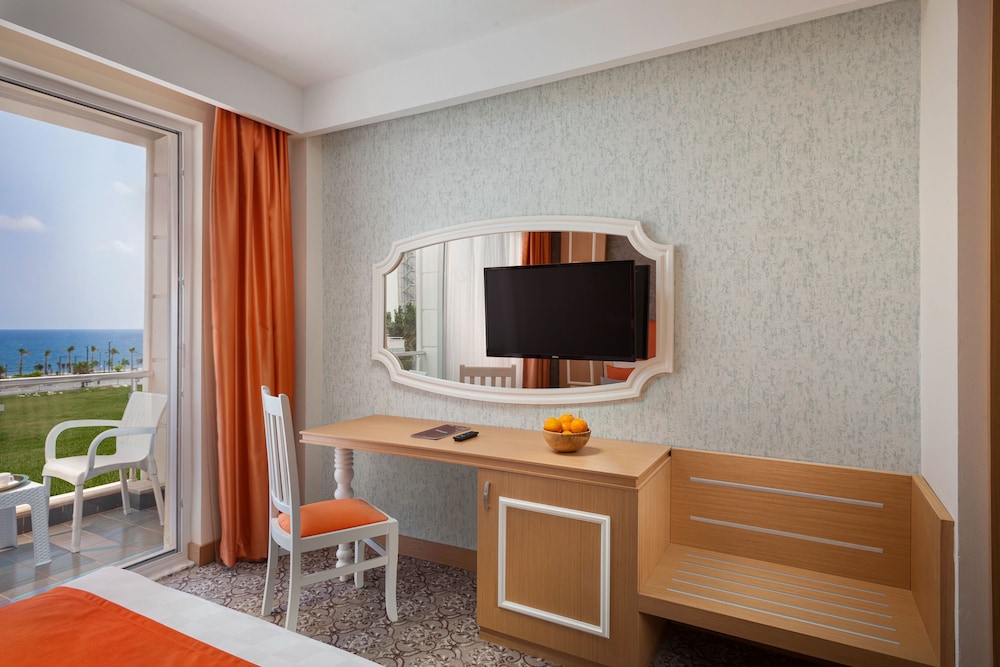 Golden Orange 4