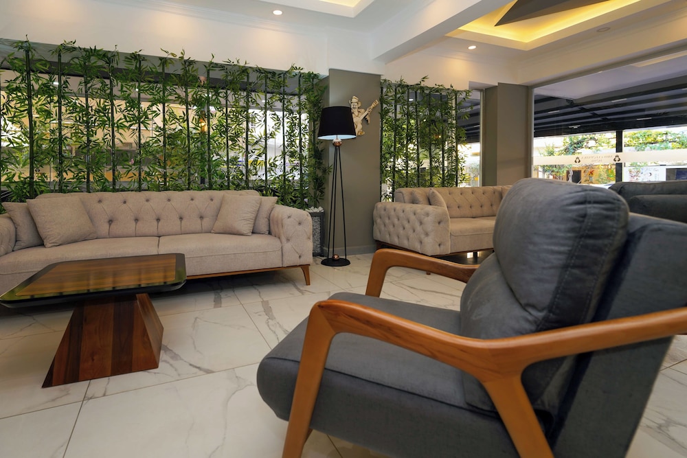 Miss Cleopatra Hotel 15