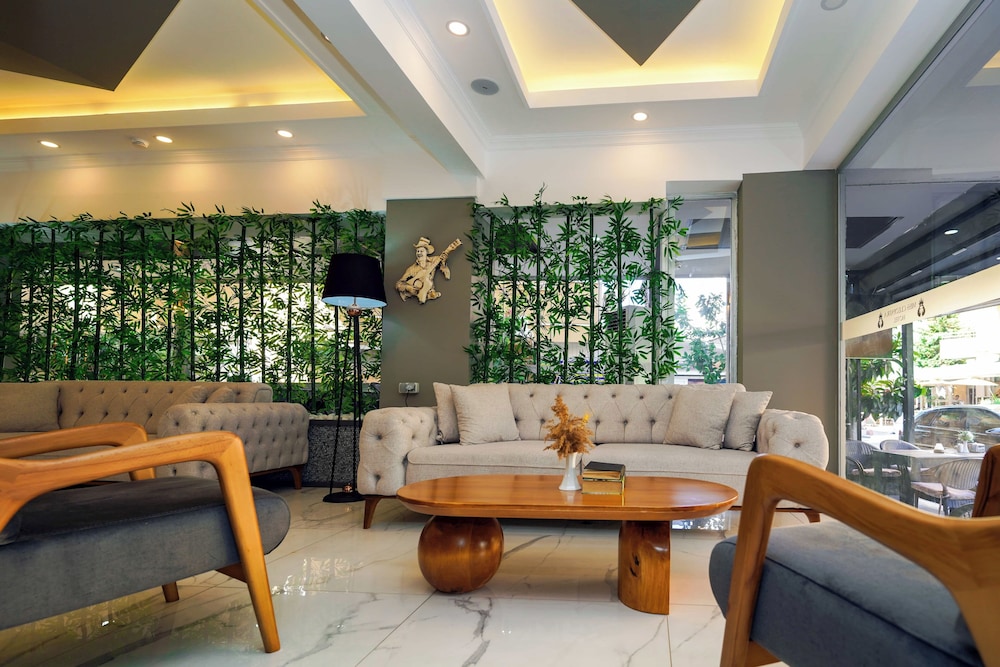 Miss Cleopatra Hotel 7