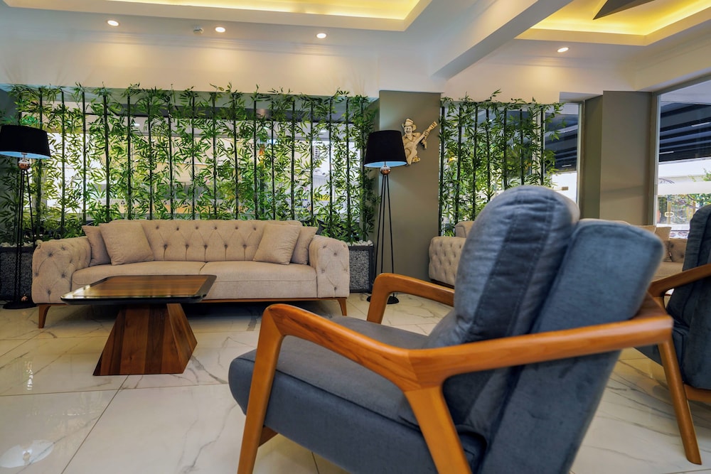 Miss Cleopatra Hotel 16