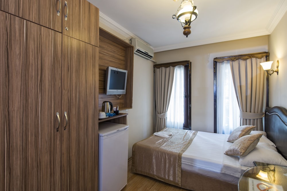 Naz Wooden House Inn 18