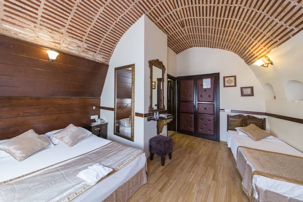 Naz Wooden House Inn 24