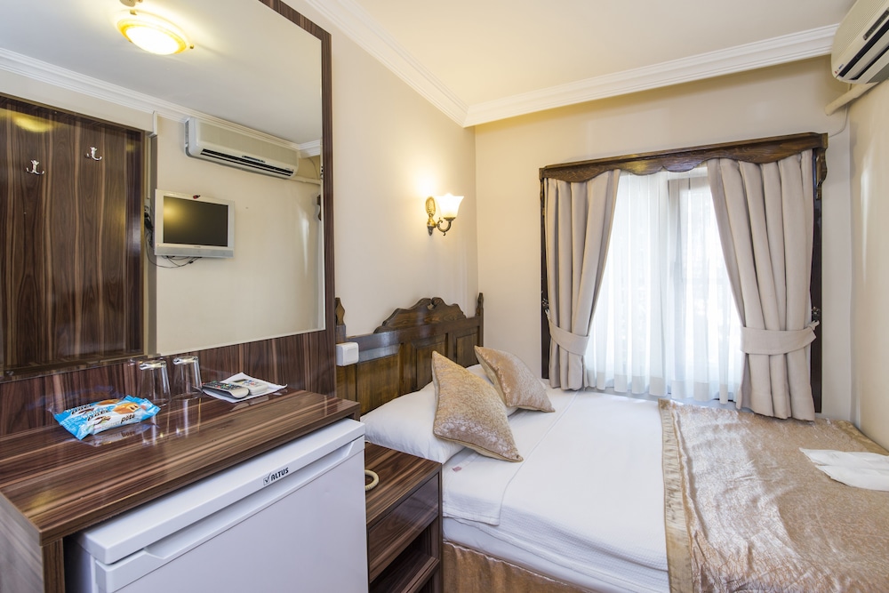 Naz Wooden House Inn 22
