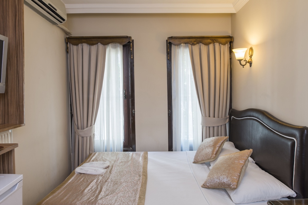 Naz Wooden House Inn 9