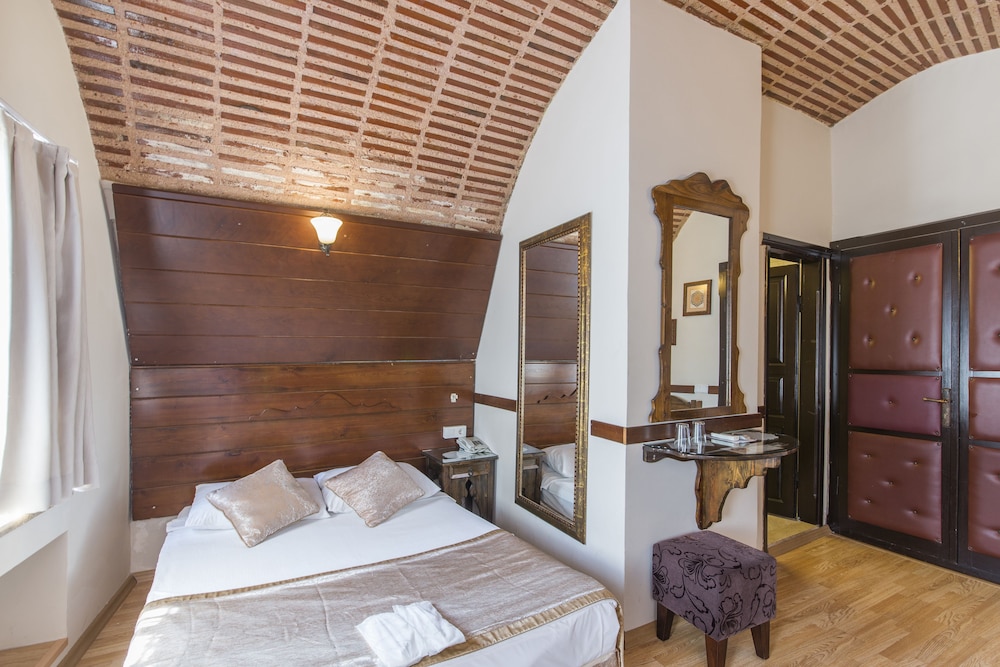 Naz Wooden House Inn 15