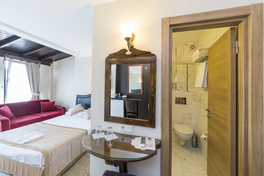 Naz Wooden House Inn 5