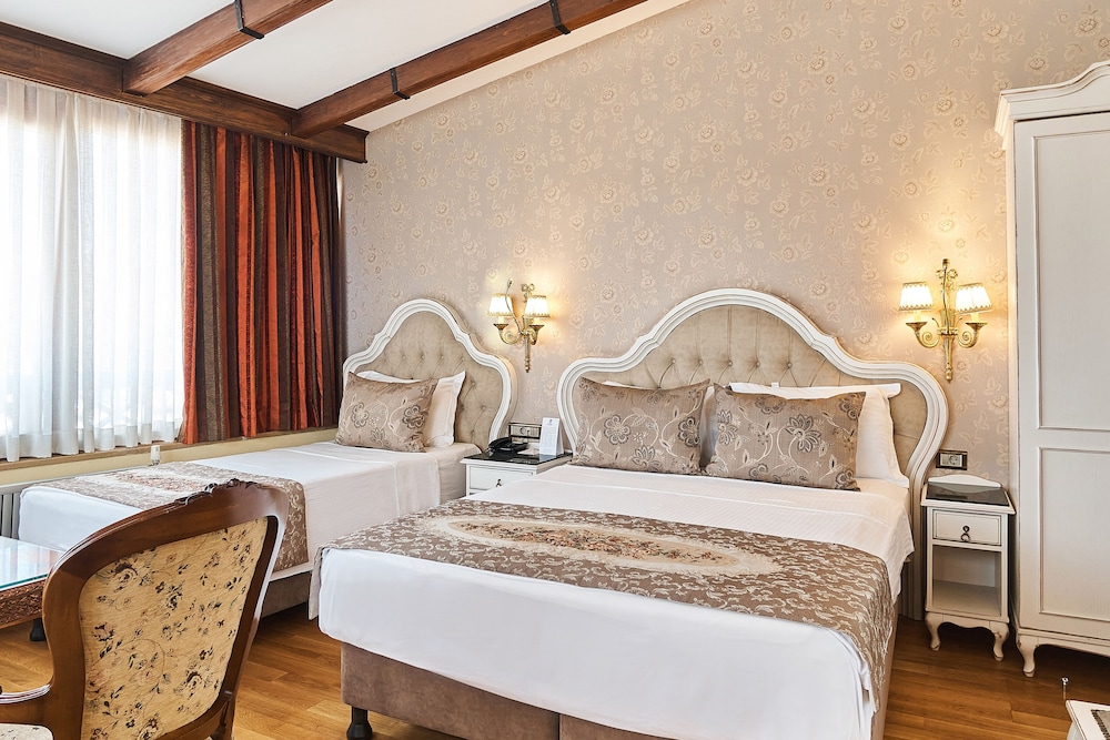 Best Western Empire Palace 16