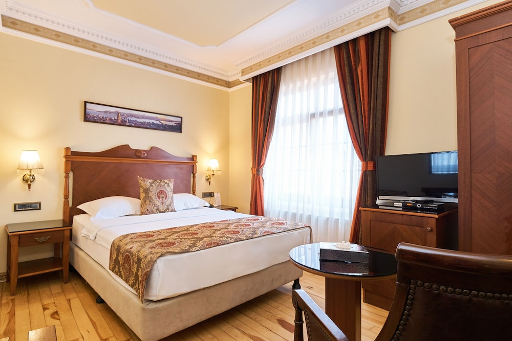 Best Western Empire Palace 10