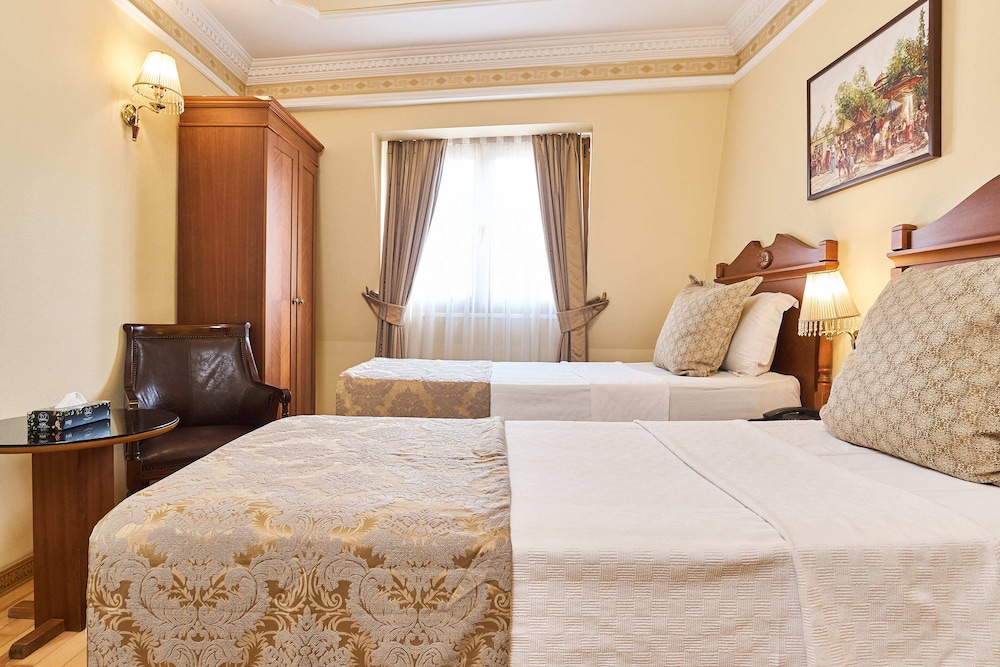 Best Western Empire Palace 11