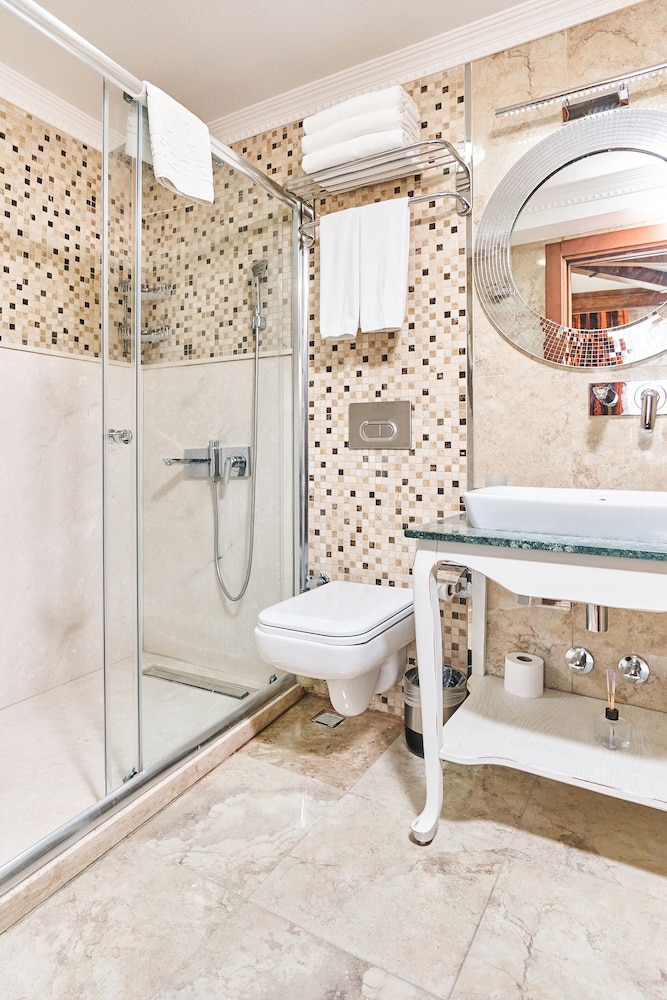 Best Western Empire Palace 24