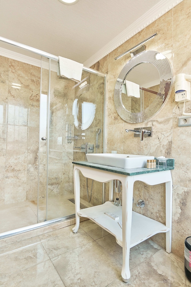 Best Western Empire Palace 21