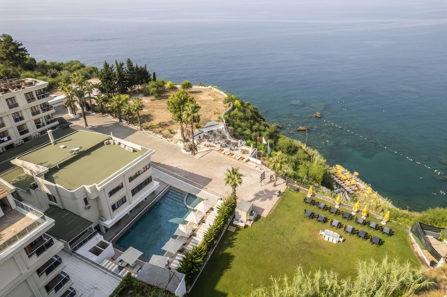 Qinn Hotels 3