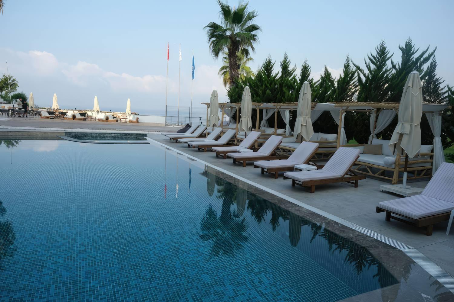 Qinn Hotels 17