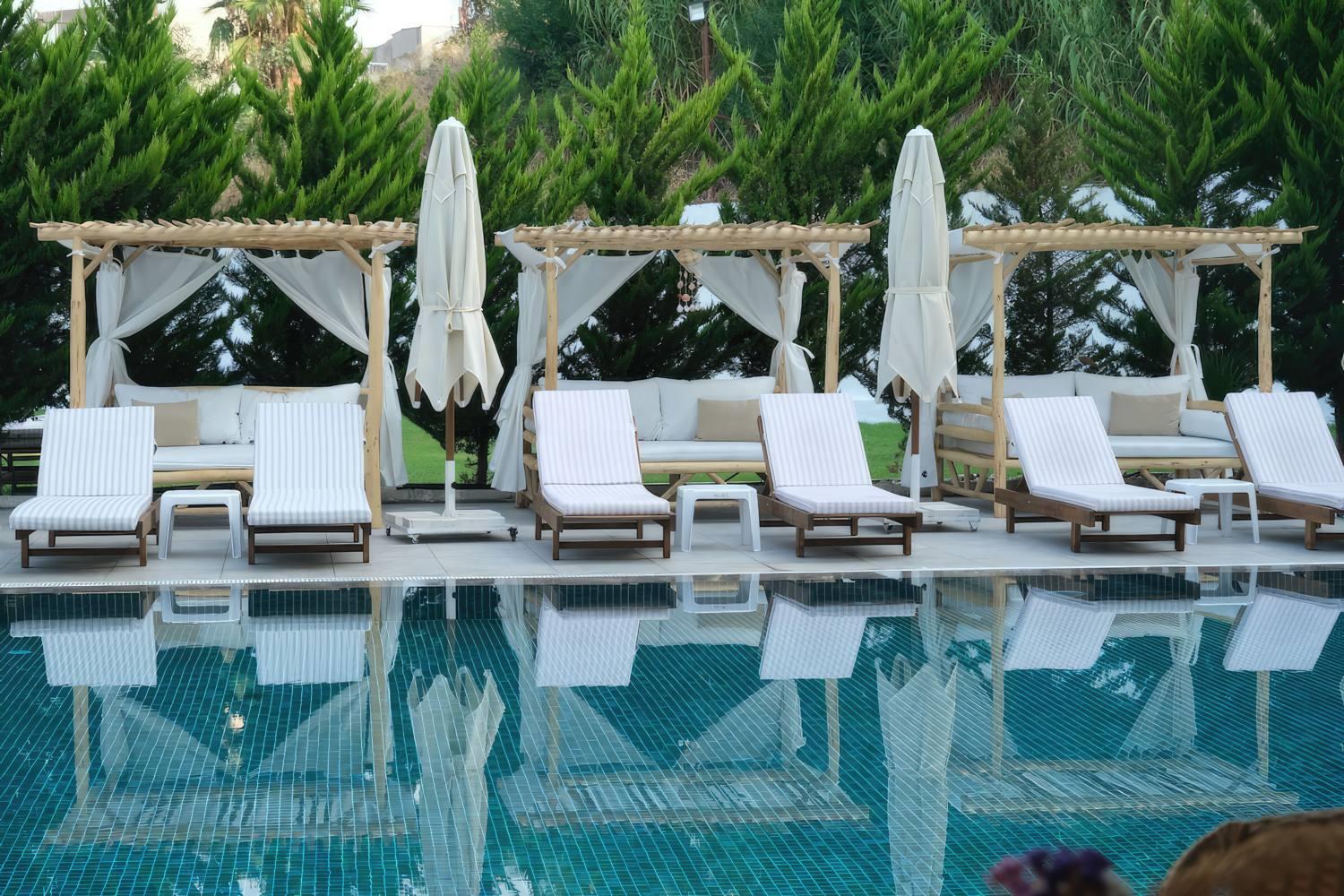 Qinn Hotels 18