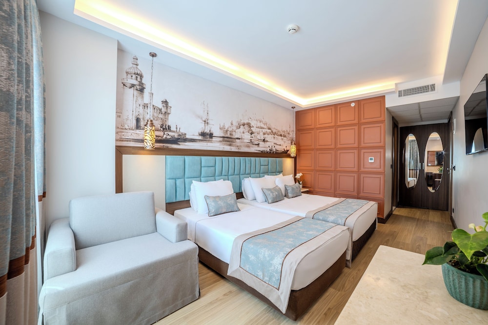 Grand Hilarium Hotel 13