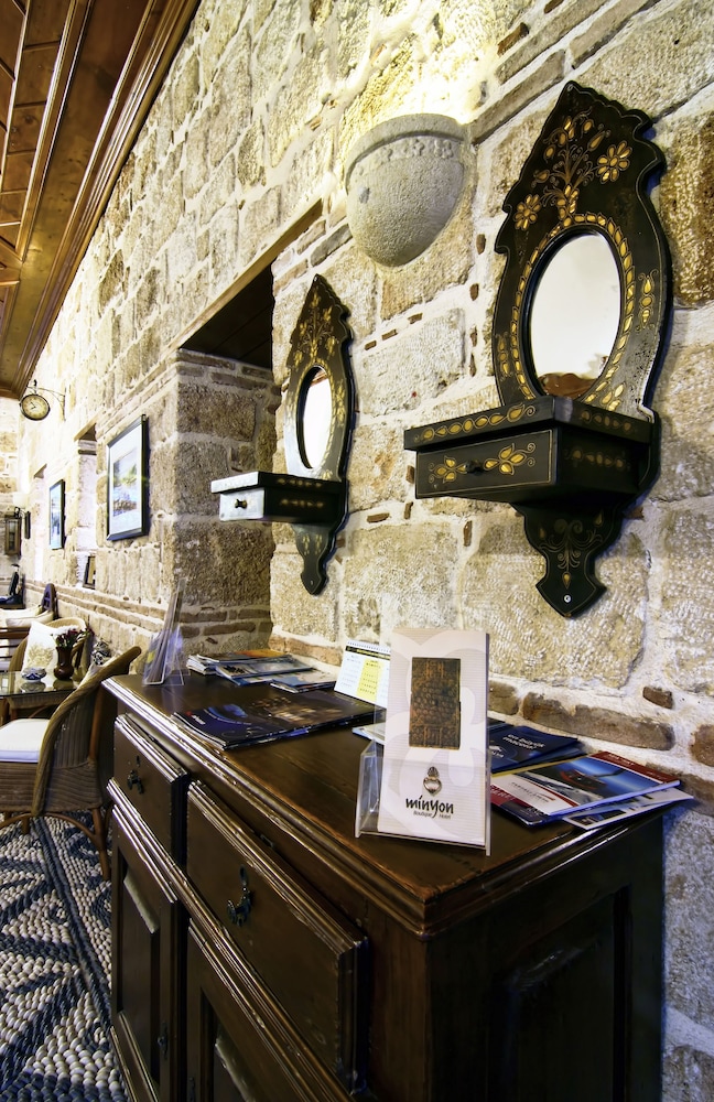 Minyon 9