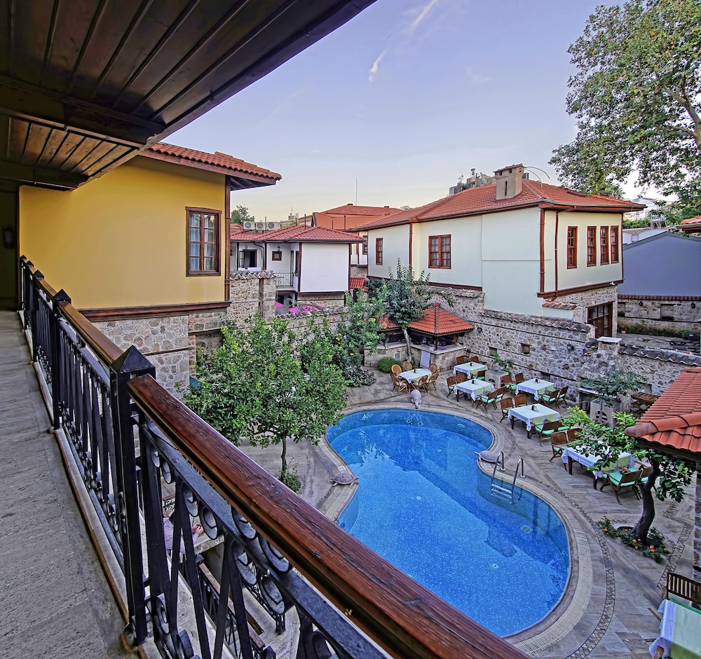 La Paloma Hotel 19