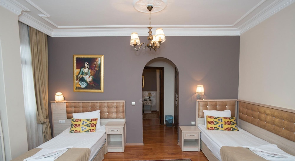 Tashkonak Hotel 13