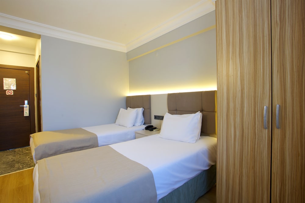 Grand Ant Hotel 14