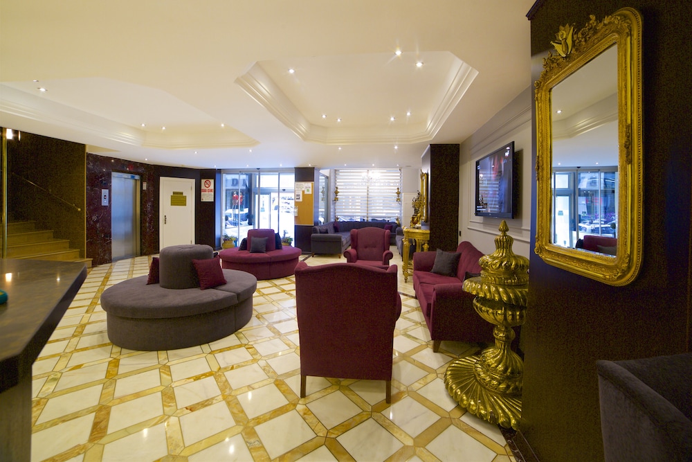 Grand Ant Hotel 3