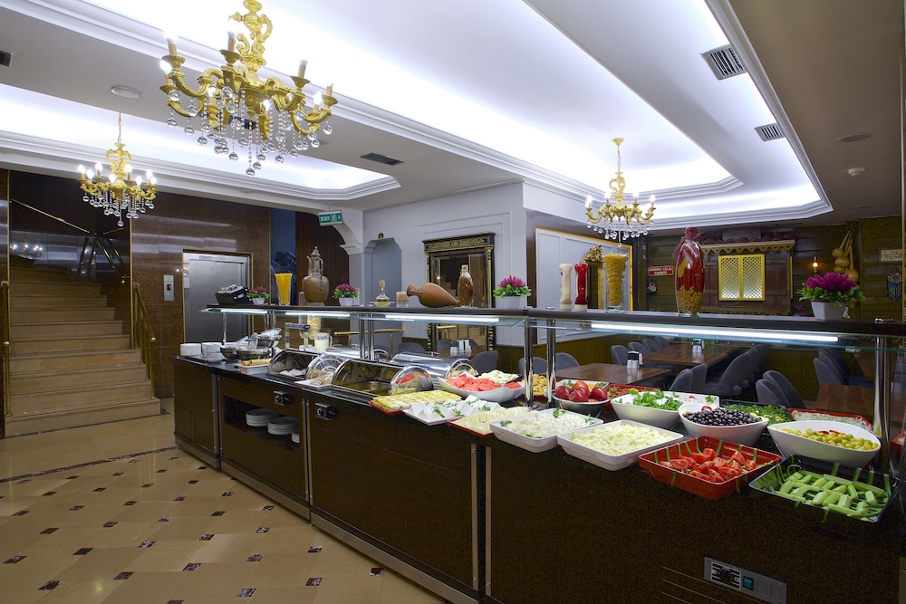 Grand Ant Hotel 23