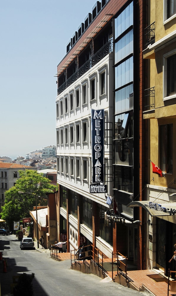 Taksim Metropark Hotel 21