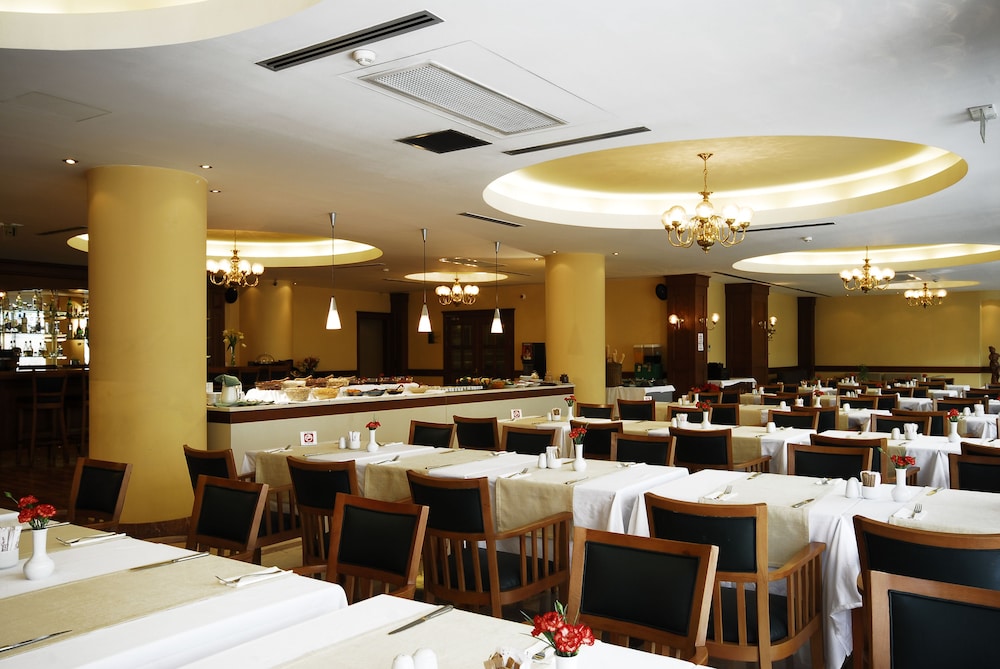 Taksim Metropark Hotel 14