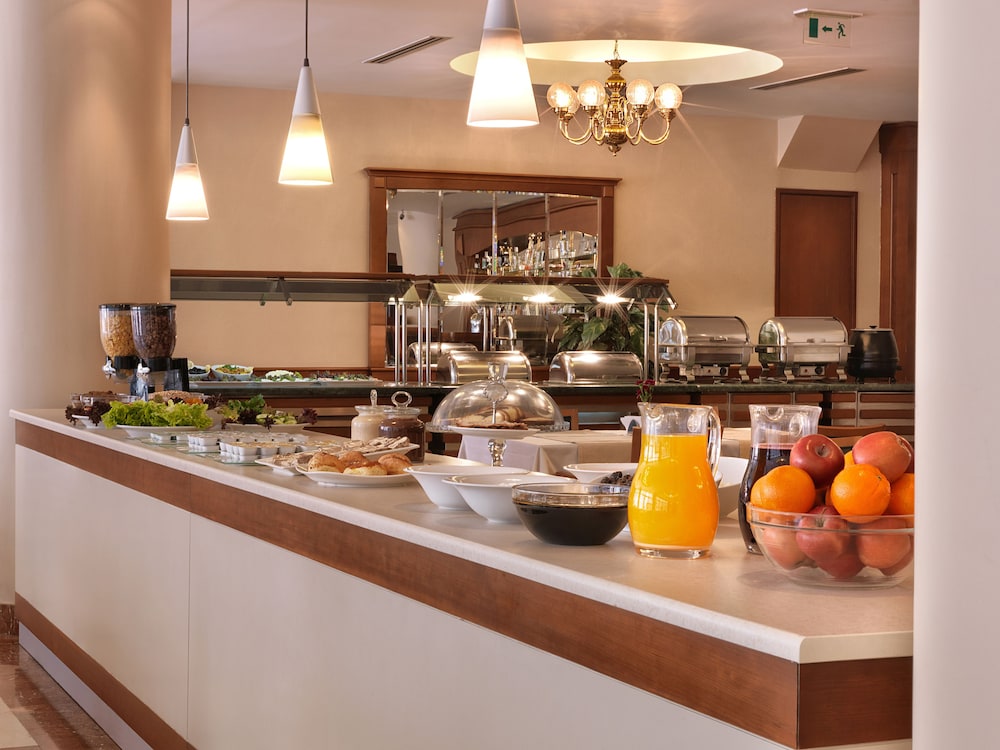Taksim Metropark Hotel 16