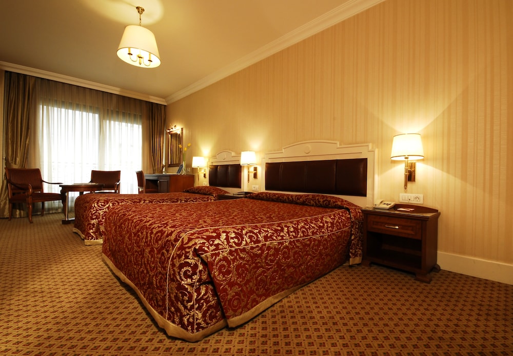 Taksim Metropark Hotel 5
