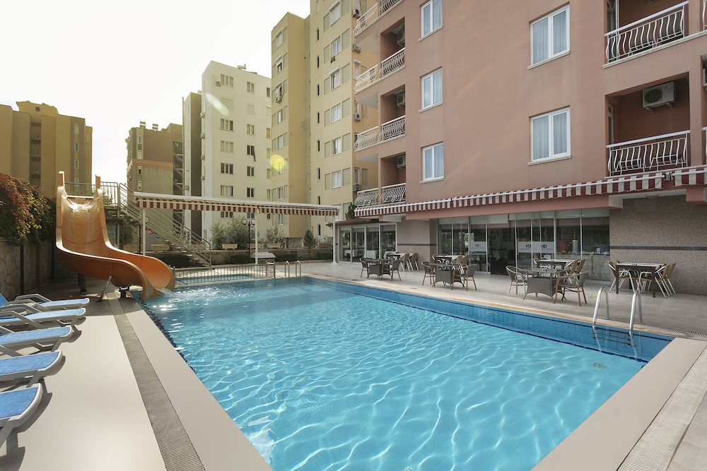 Lara Dinc Hotel 7