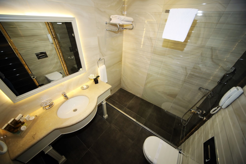 Bilek Istanbul Hotel 24