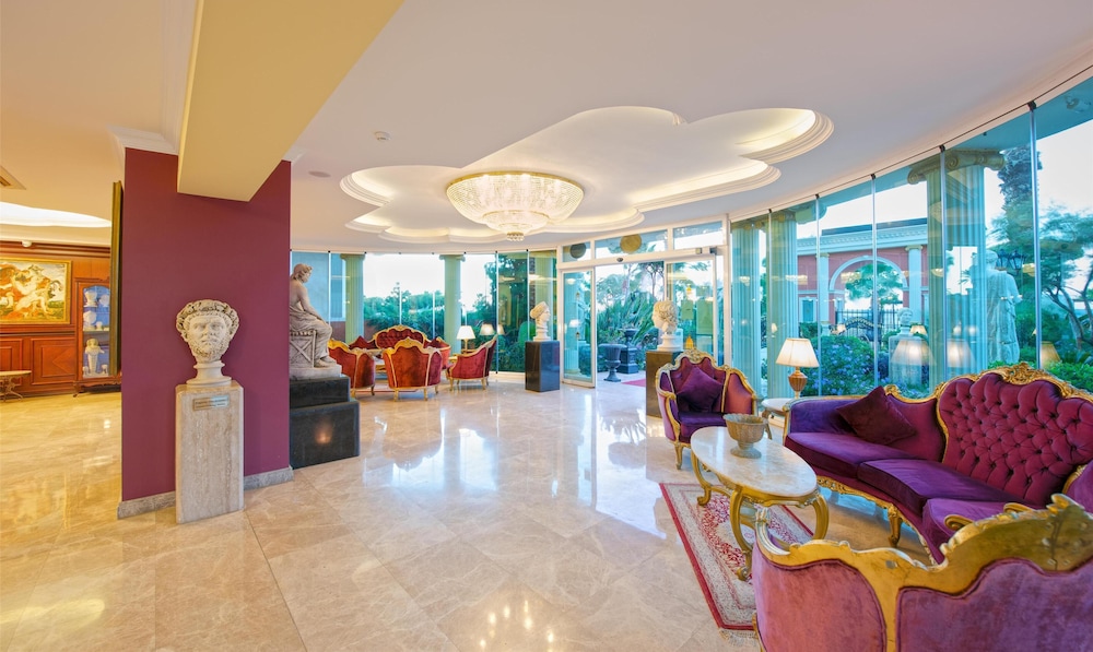 Antique Roman Palace Museum Hotel 4