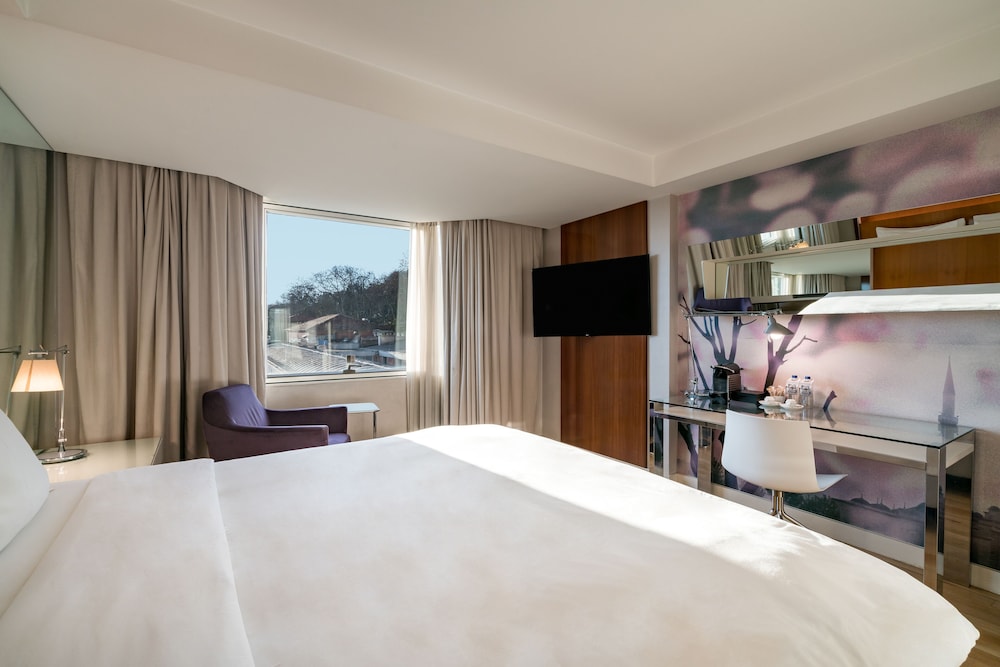Radisson Blu Bosphorus Hotel 12