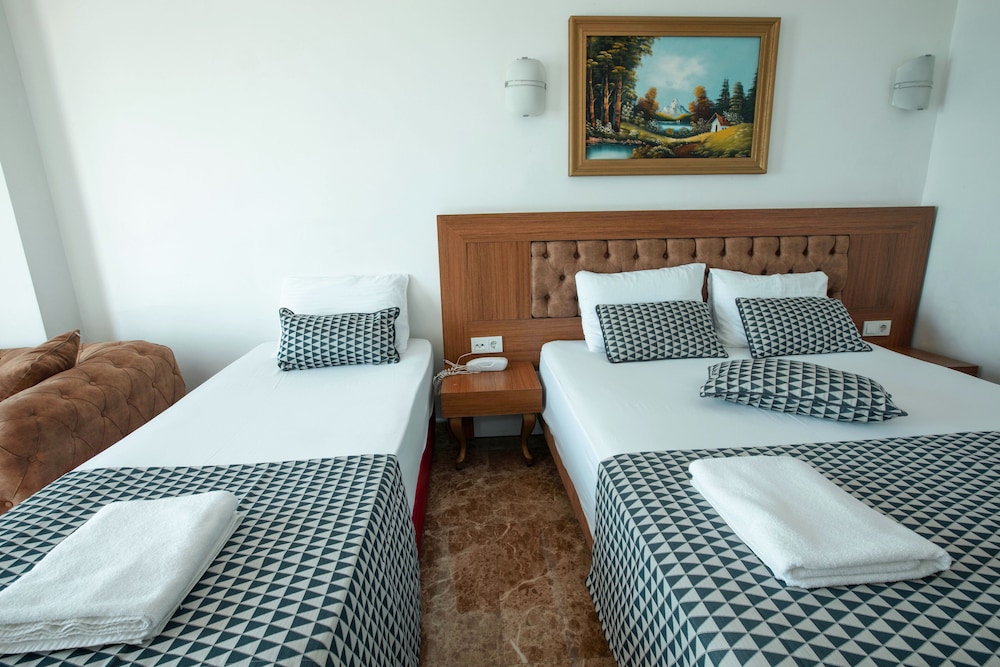 Kristal Beach 10
