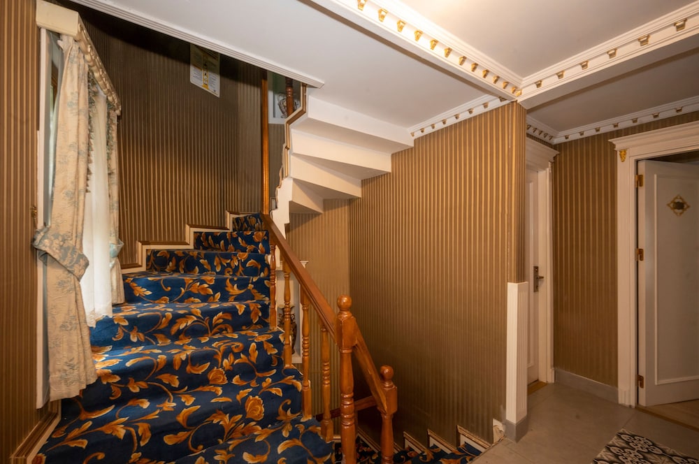 Fuat Bey Palace Hotel 12