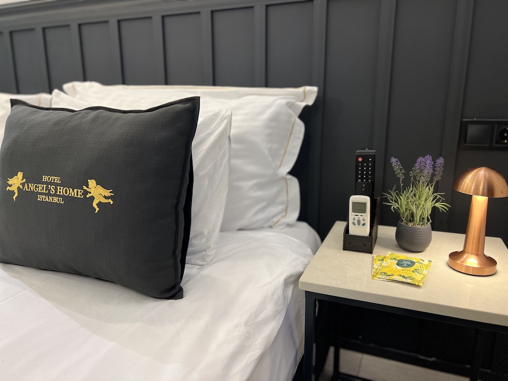 Angel's Home Hotel 21