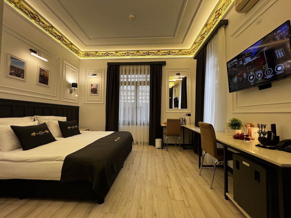 Angel's Home Hotel 8