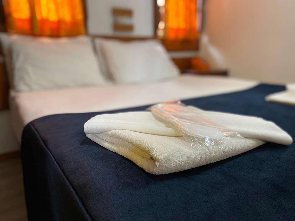 Karyatit Hotel 9